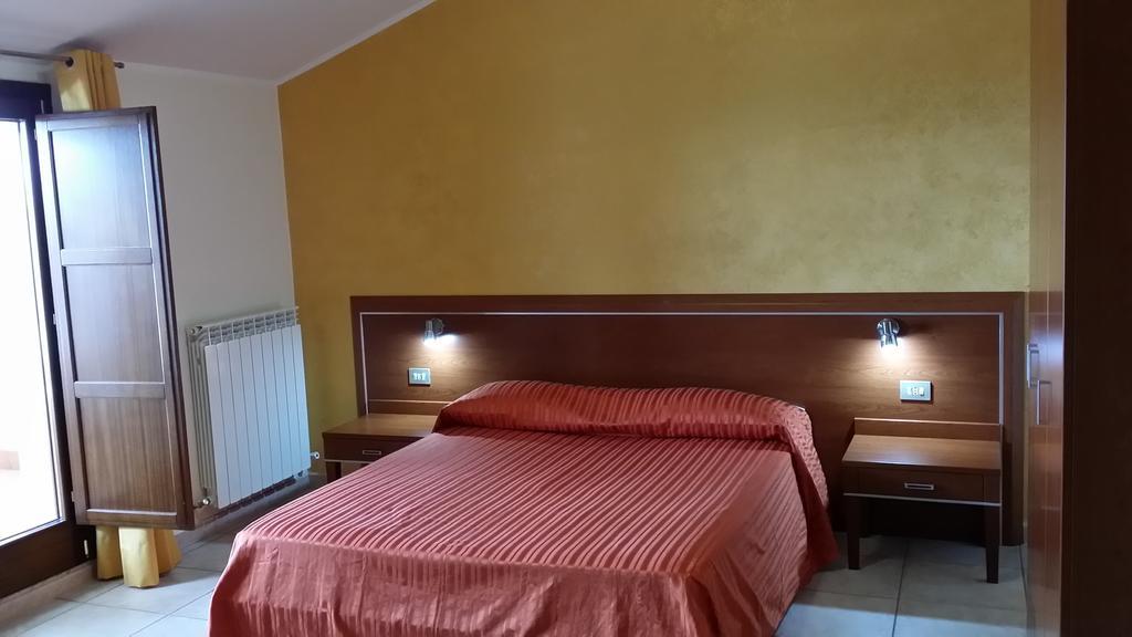 B&B Il Tulipano Rogliano Δωμάτιο φωτογραφία