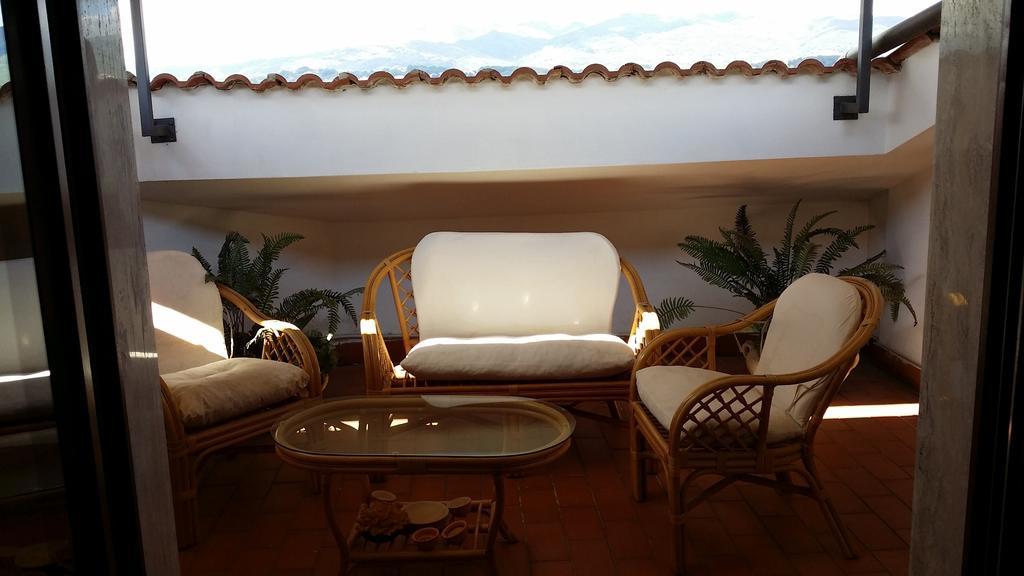 B&B Il Tulipano Rogliano Δωμάτιο φωτογραφία